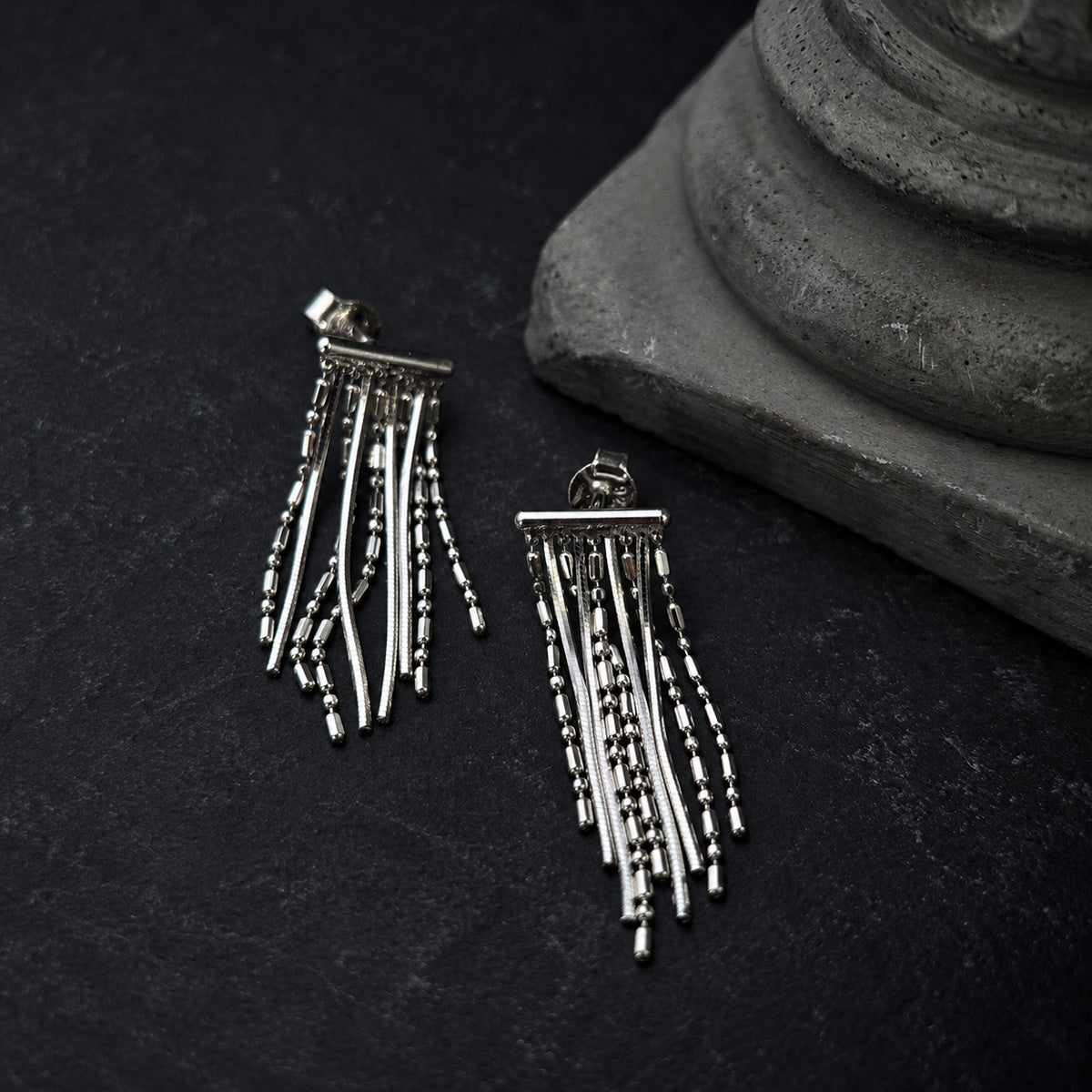 YYER006 earring alternate view